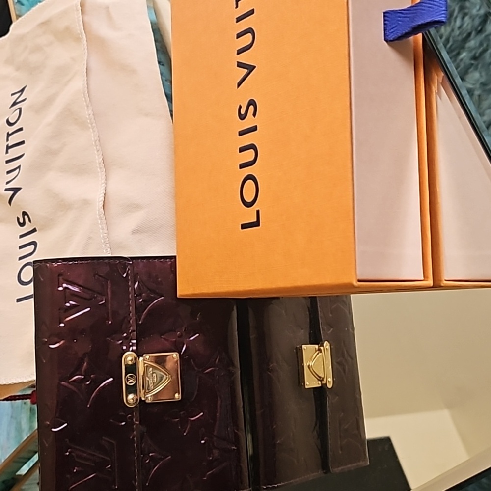 Authentic Louis Vuitton Wallet
